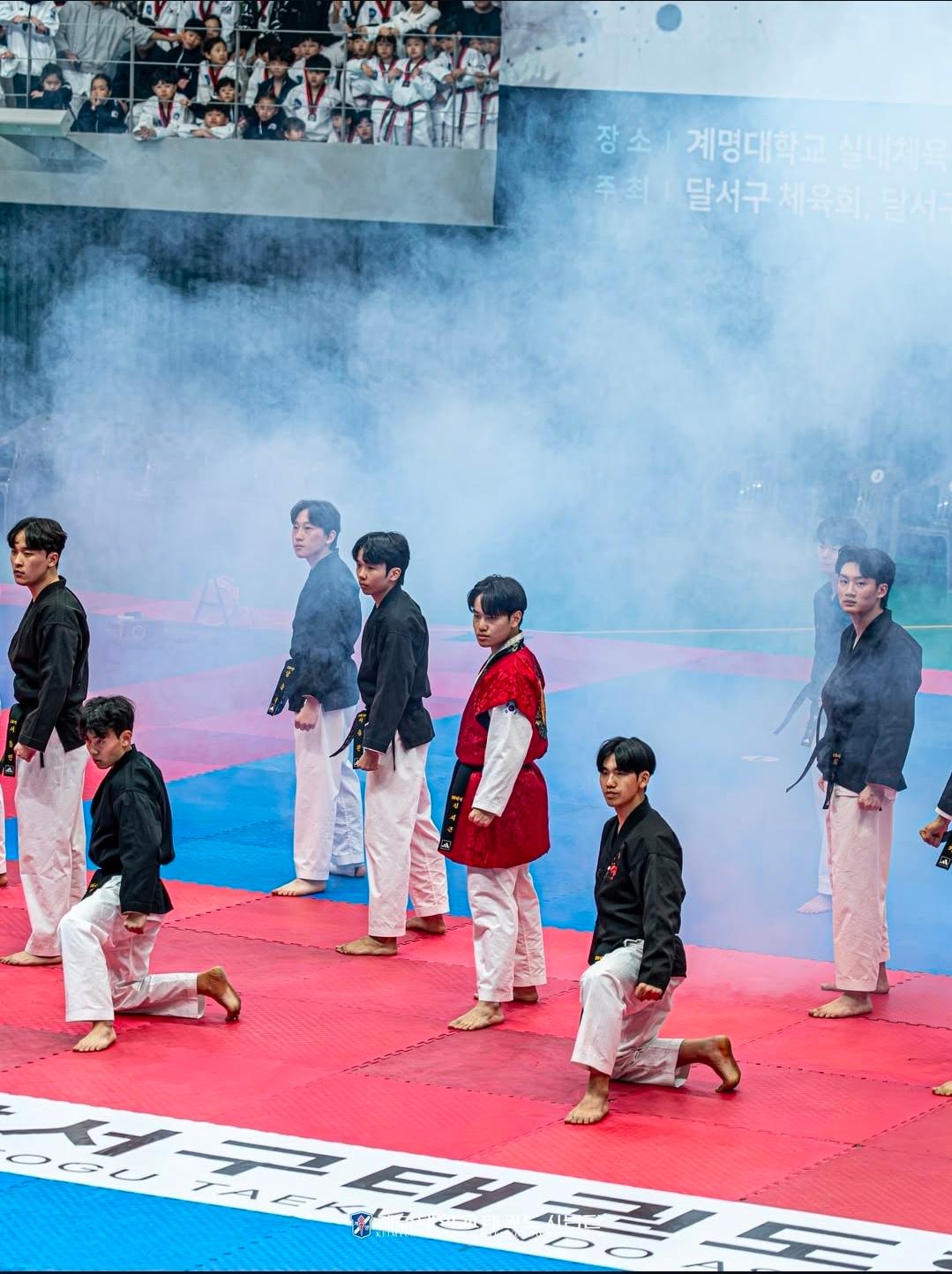 달서구청장기 겸 협회장기 태권도경연대회 시범